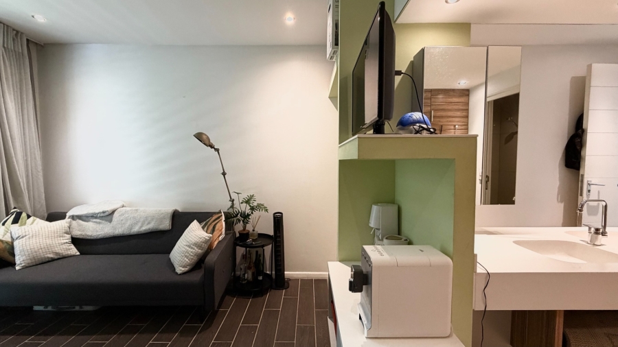 1 Bedroom Property for Sale in Universiteitsoord Western Cape